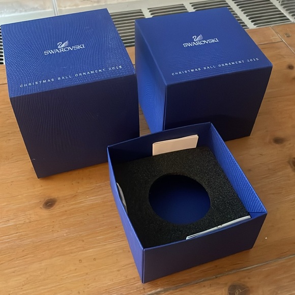 Swarovski Christmas ball ornament 2015 box only - Picture 2 of 4